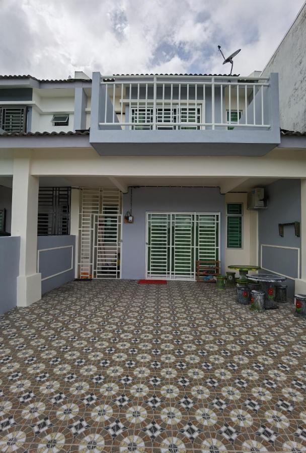 Syed Homestay Arau Exteriör bild