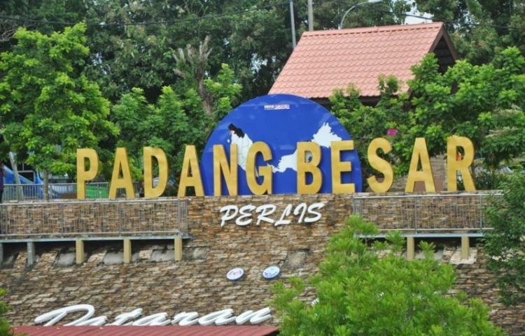 Syed Homestay Arau Exteriör bild